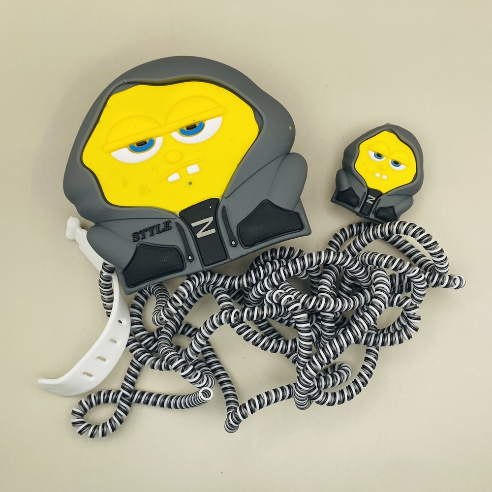 محافظ کابل شارژر عروسکی ایفون 20 وات سلیکونی اورجینال با گارانتی - iPhone Doll Cable Protector 20W Silicon Original - نمای نزدیک